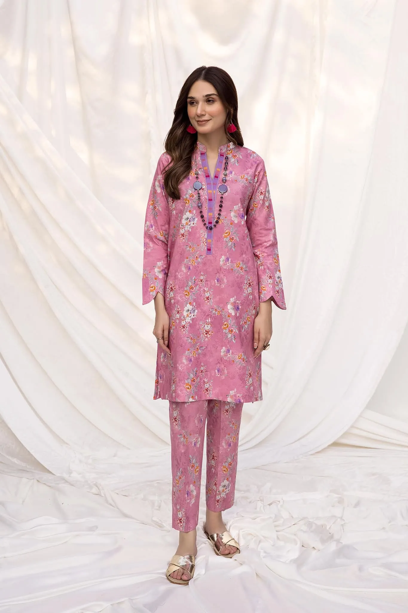 Blumm by Esra Stitched 2 Piece Printed Cambric Chp-02 Collection'2022-B-06-Pink