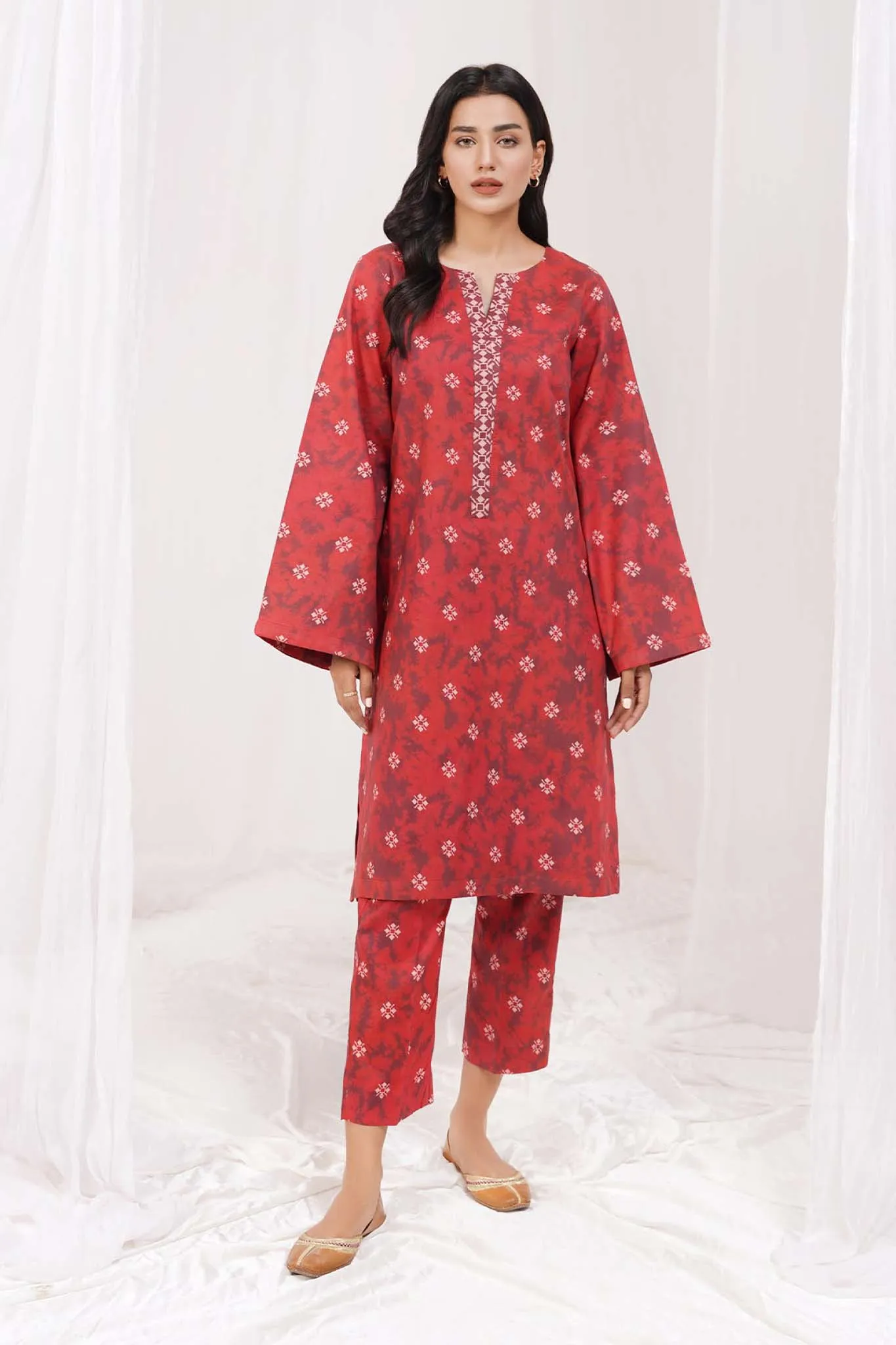 Blumm by Esra Stitched 2 Piece Printed Cambric Collection'2022-BES-01-Red