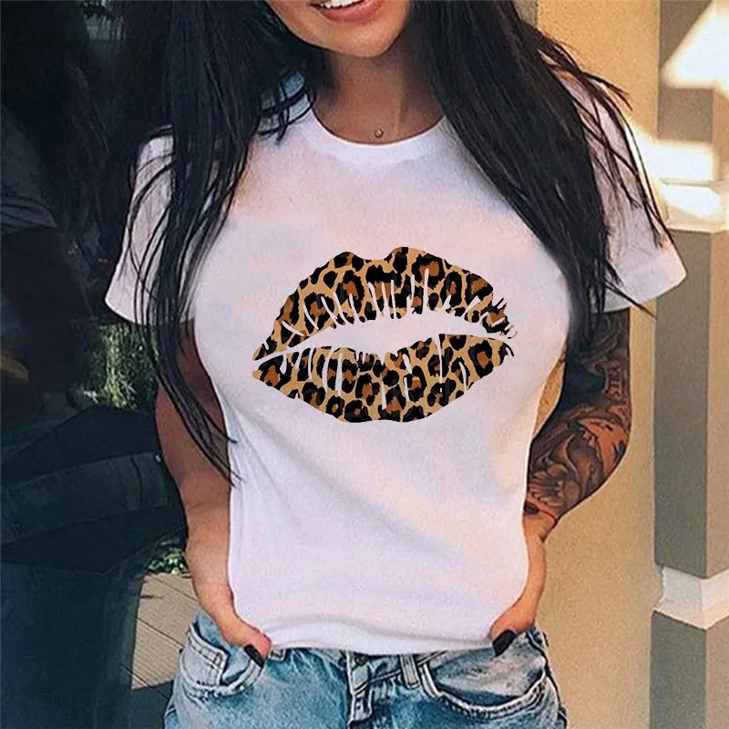 Casual Lip Print Design Short Sleeved T Shirt