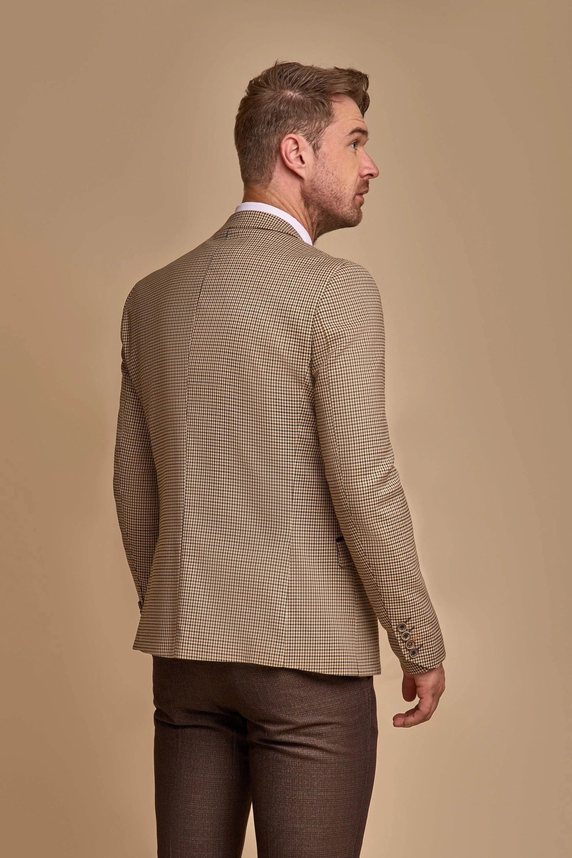 Elwood Houndstooth with Caridi Brown