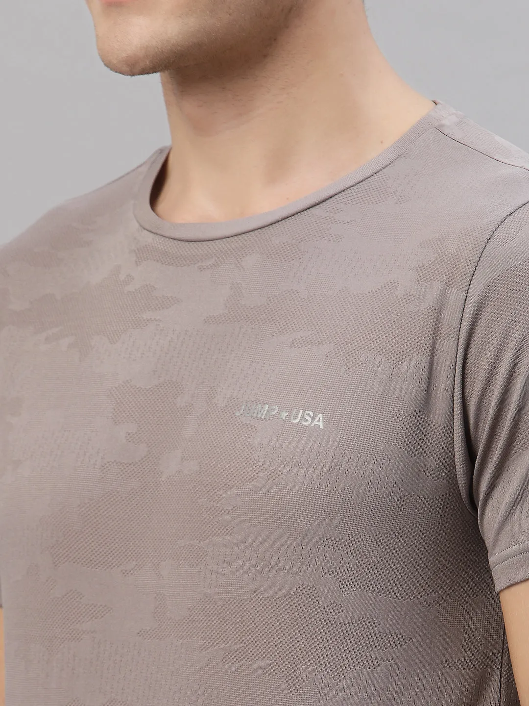 JUMP USA Men Light Grey Round Neck Short Sleeves T-Shirt