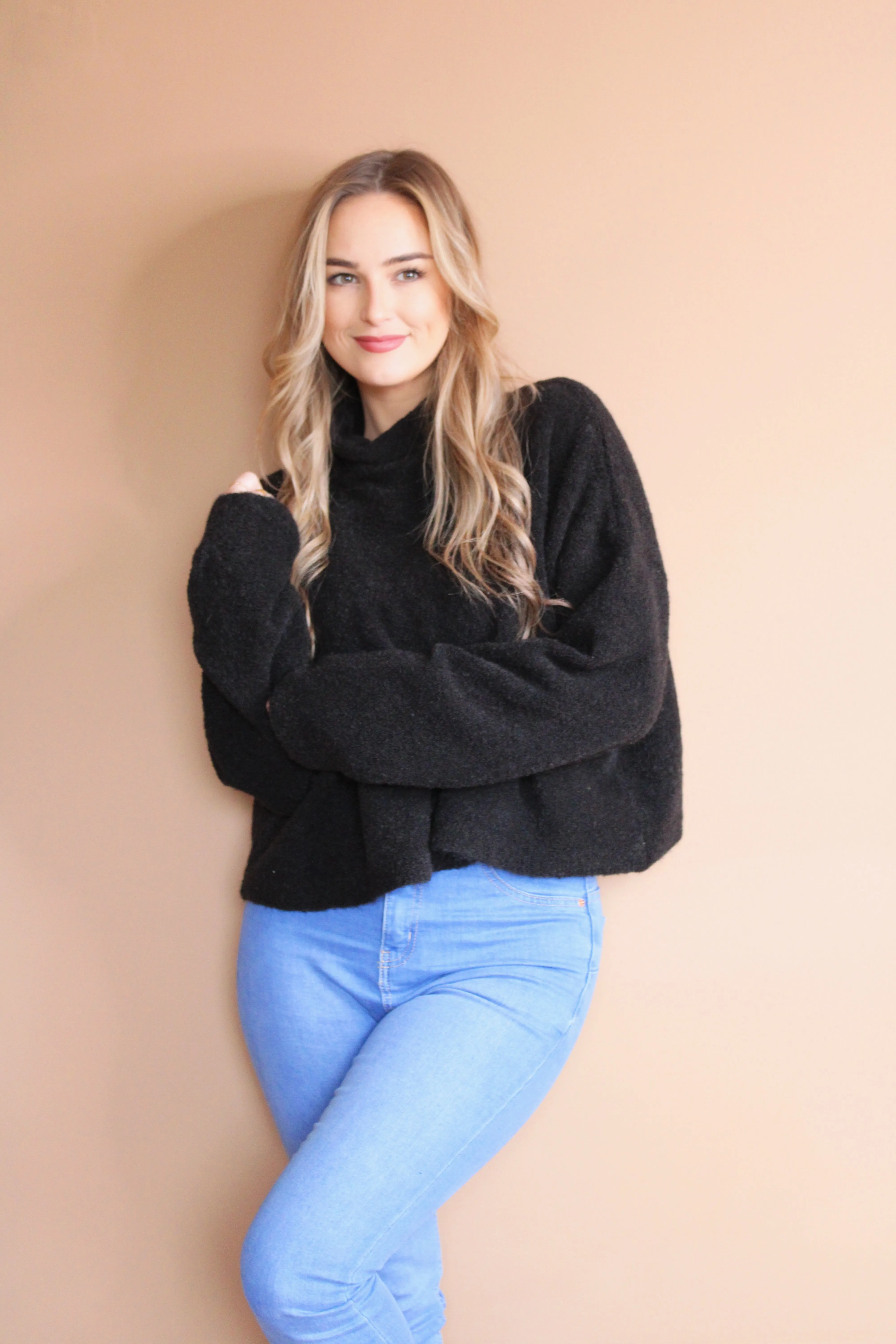 The Sienna Sweater in Alpaca Wool/Boucle in Black