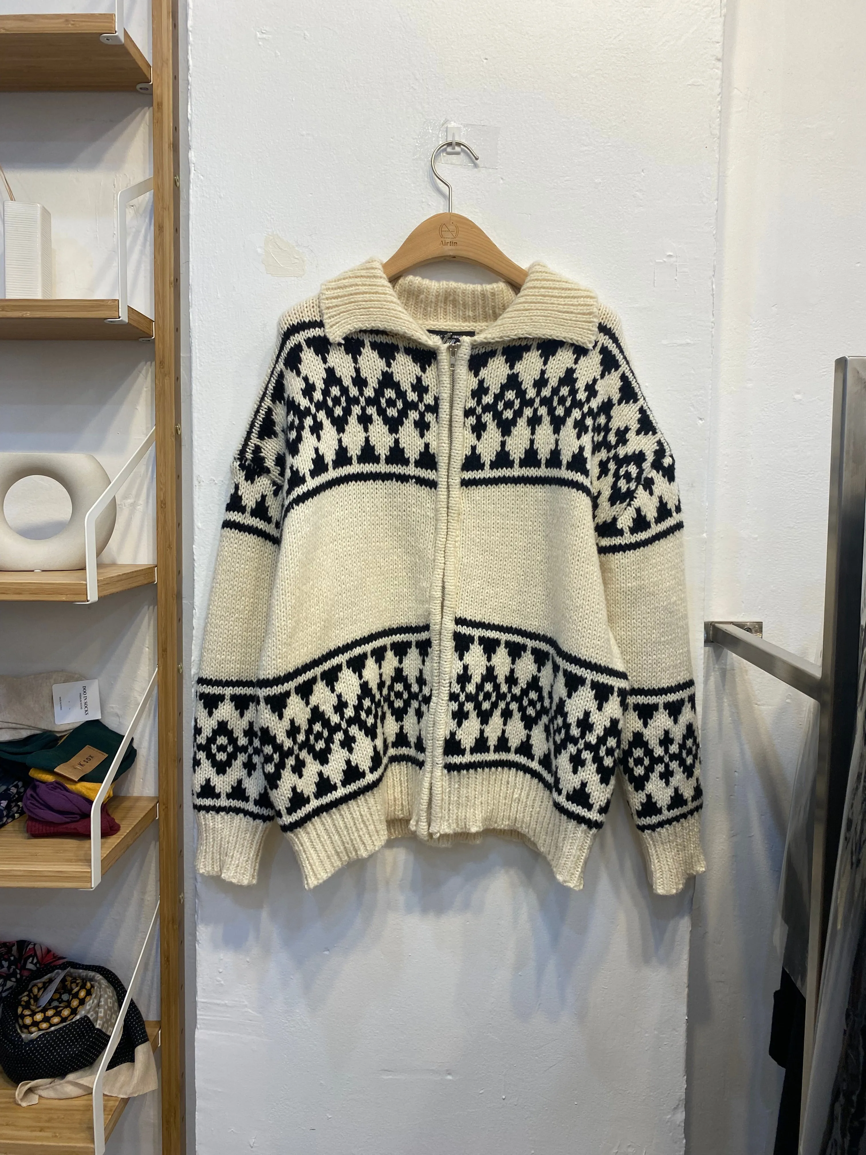 Unique pattern knit tops